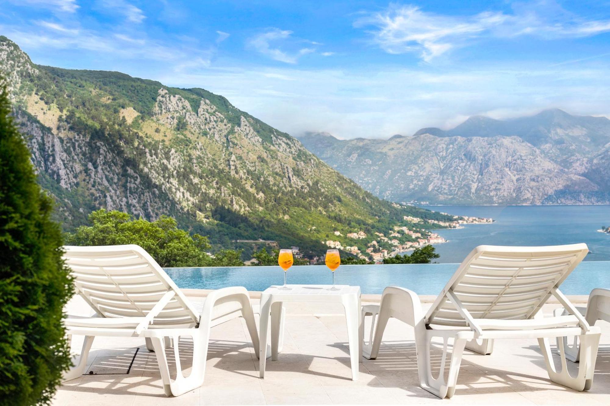 Boka Devine Residence Kotor Ngoại thất bức ảnh